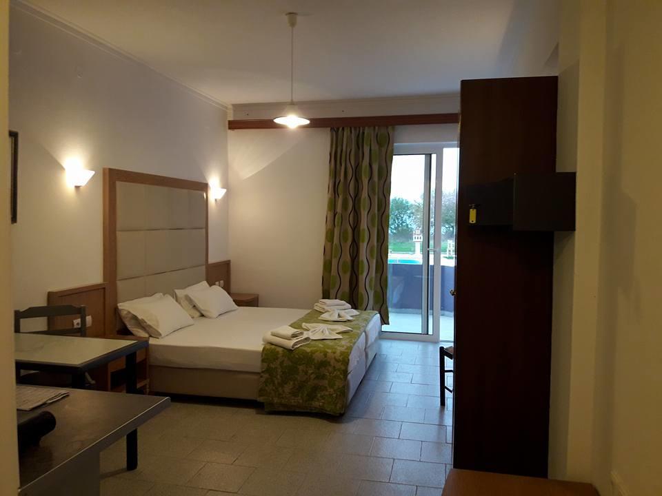 Haridimos Apartments ตาวโรไนติส ภายนอก รูปภาพ