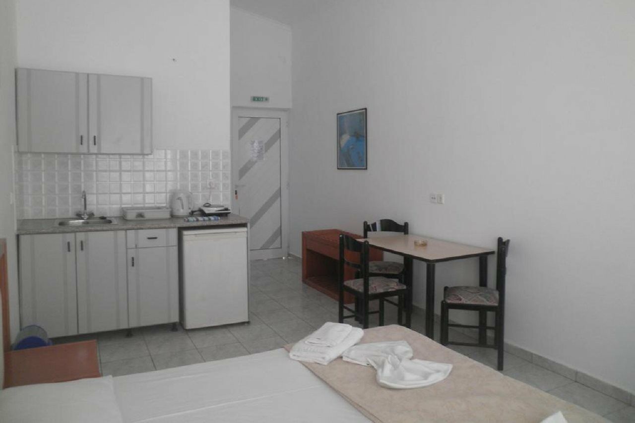 Haridimos Apartments ตาวโรไนติส ภายนอก รูปภาพ